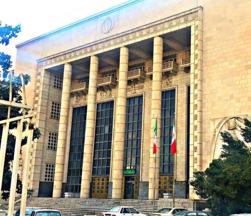 ورود دستگاه قضا به پرونده رسوب ۱۰ هزار تن کنجاله سویا؛ گرهگشایی از گلوگاههای وارداتی