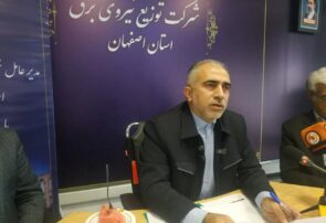 صدور مجوز خروج بیش از ۴.۴ میلیون قطعه مرغ و ۴۸۰ تن تخممرغ از اردستان